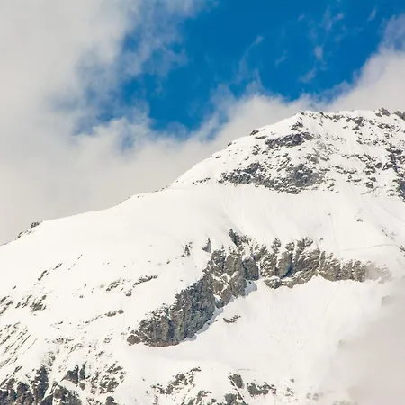 Cervinia Ski-in Ski-out Slopes Breuil-Cervinia